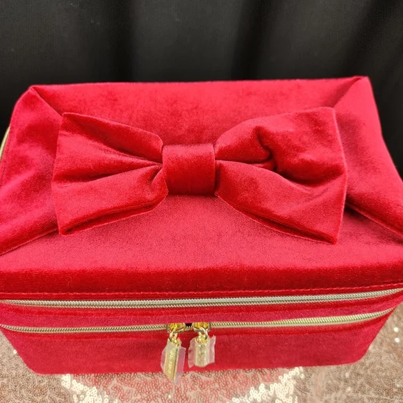 Estee Lauder Double Layer Makeup Train Case - Picture 7 of 7